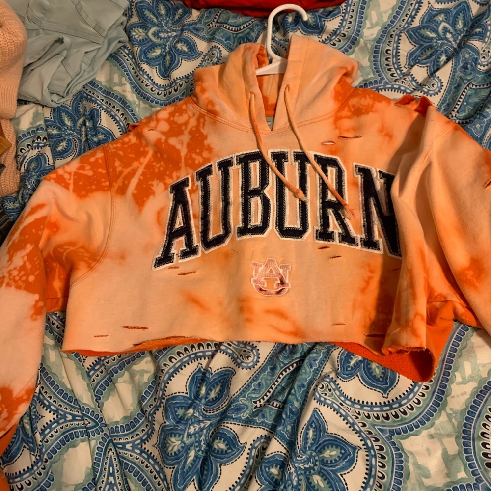 AUBURN DISTRESSED CROP HOODIE